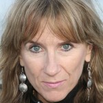 The Play and Solo Performance: Bella Merlins's "Tilly No-Body"